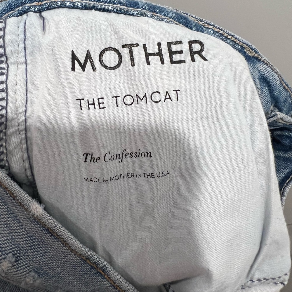 MOTHER The Tomcat Light Wash Distressed Ankle Cropped Jeans - Light Blue - Picture 7 of 9